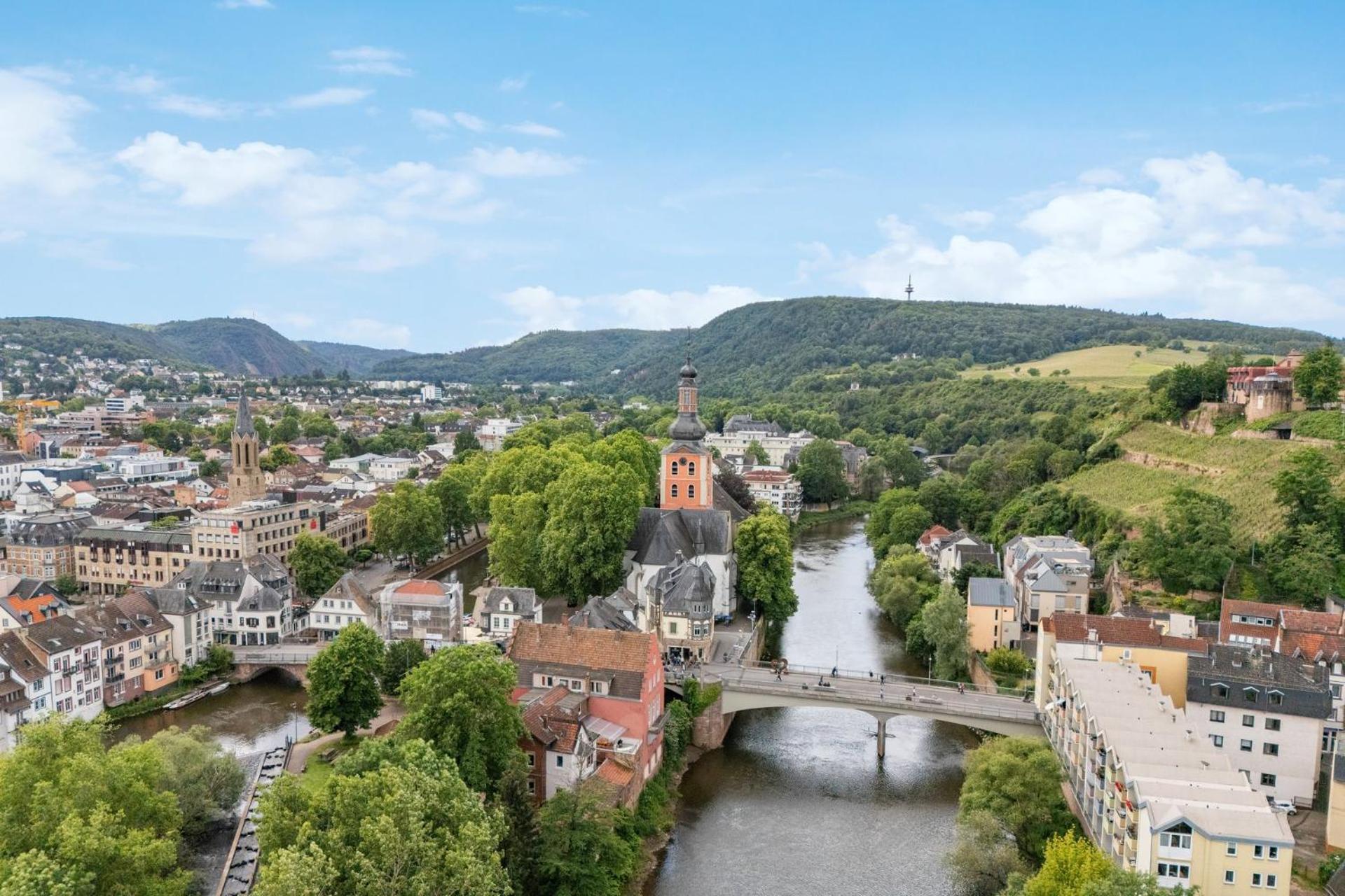 Altstadt Apartment Am Wasser Mit Parkplatz Und Riesigem Garten Bad Kreuznach Exterior photo