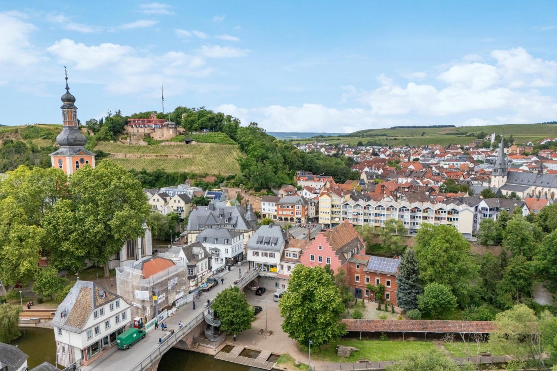 Altstadt Apartment Am Wasser Mit Parkplatz Und Riesigem Garten Bad Kreuznach Exterior photo
